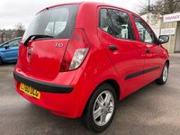Used Hyundai i10 Comfort 78 HP (57 kW) 2010 Red Hatchback