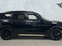 Używany Mini Countryman Exclusive 227 kW (309 KM) 2024 Czarny SUV