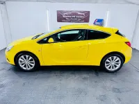 Used Vauxhall Astra GTC SRi 2012 Yellow Hatchback
