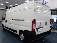 Begagnad Peugeot Boxer 130 HK (95 kW) 2018 Vit Van