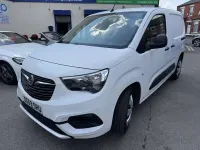 Used Vauxhall Combo Sportive 100 HP (73 kW) 2019 White MPV