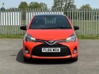 Used Toyota Yaris Edition 99 HP (72 kW) 2016 Orange Hatchback