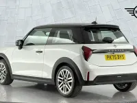 Used Mini Cooper S Hatch 201 HP (147 kW) 2025 White Hatchback