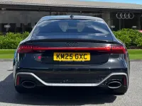 Usado Audi RS7 Performance 620 HP (456 kW) 2025 Preto Citadino