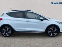 Used Ford Fiesta Active 125 HP (91 kW) 2022 White Hatchback