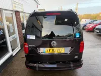 Usado VW Caddy Maxi S 122 HP (89 kW) 2020 Roxo Monovolume