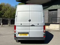 Usado VW Crafter 140 HP (102 kW) 2025 Prateado Van