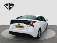 Used Toyota Prius 2025 White Hatchback