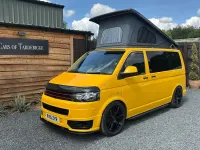 Used VW T5 Startline 140 HP (102 kW) 2015 Yellow Van