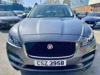 Begagnad Jaguar F-Pace Portfolio 180 HK (132 kW) 2018 Grå SUV