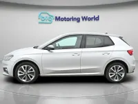 Usado Skoda Fabia Colour Edition 109 HP (80 kW) 2022 Prateado Citadino