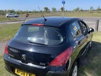 Używany Peugeot 308 S 90 KM (66 kW) 2008 Czarny Hatchback
