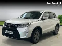Używany Suzuki Vitara 116 KM (85 kW) 2025 Srebrny SUV
