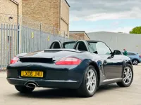 Begagnad Porsche Boxster 245 HK (180 kW) 2006 Grå Cab