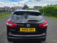 Used Nissan Qashqai N-Connecta 110 HP (80 kW) 2016 Black SUV