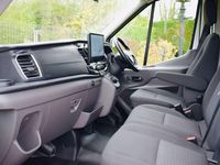 Usado Ford Transit Limited 165 HP (121 kW) 2024 Cinzento Van
