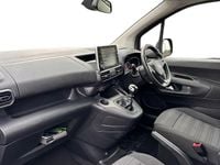 Used Vauxhall Combo S 102 HP (75 kW) 2022 Black MPV