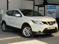 Used Nissan Qashqai Acenta Premium 130 HP (95 kW) 2014 White SUV
