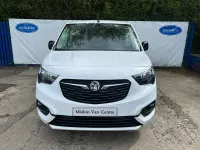 Used Vauxhall Combo 100 HP (73 kW) 2023 White MPV