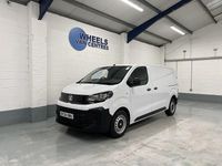 Used Vauxhall Vivaro S 120 HP (88 kW) 2024 White MPV