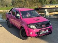 Used Toyota HiLux 171 HP (125 kW) 2011 Black Pickup