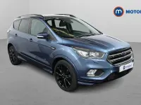 Usado Ford Kuga ST-Line X 179 HP (131 kW) 2018 Azul SUV
