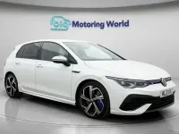 Używany VW Golf VIII R 320 KM (235 kW) 2024 Hatchback