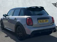 Używany Mini Cooper Hatch 134 KM (98 kW) 2023 Szary Hatchback