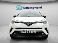 Used Toyota C-HR 122 HP (89 kW) 2019 White SUV