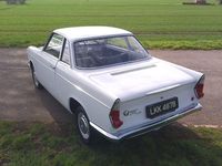 Begagnad BMW 700 2019 Vit Sedan