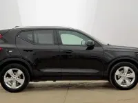 Usado Volvo XC40 Core 161 HP (118 kW) 2025 Preto SUV