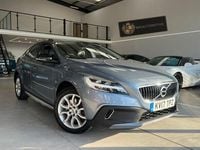Used Volvo V40 Pro 150 HP (110 kW) 2017 Blue Hatchback