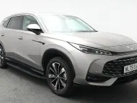 New MG HS Trophy 2026 Silver SUV