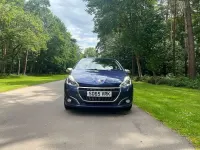 Used Peugeot 208 Allure 110 HP (80 kW) 2015 Blue Hatchback