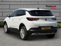 Used Vauxhall Grandland X Sport 128 HP (94 kW) 2018 White SUV