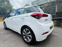 Used Hyundai i20 SE 84 HP (61 kW) 2016 White Hatchback