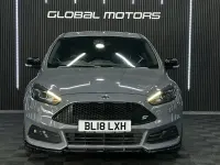 Used Ford Focus ST 250 HP (183 kW) 2018 Grey Hatchback