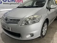 Used Toyota Auris 132 HP (97 kW) 2012 Silver Hatchback