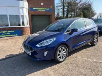 Używany Ford Fiesta Zetec 2018 Niebieski Hatchback
