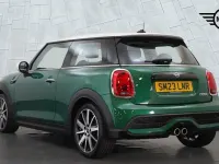 Used Mini Cooper S Classic 176 HP (129 kW) 2023 Green Hatchback
