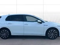 Begagnad VW Golf VIII Edition 131 HK (96 kW) 2023 Halvkombi