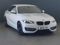Usado BMW 220 Sport Line 190 CV (139 kW) 2015 Blanco Coupe