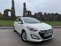 Used Hyundai i30 Active 100 HP (73 kW) 2015 White Hatchback