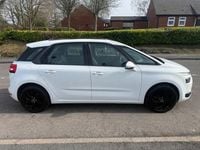 Used Citroën C4 Picasso SELECTION 115 HP (84 kW) 2015 White MPV