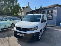 Used Peugeot Partner 131 HP (96 kW) 2021 White MPV