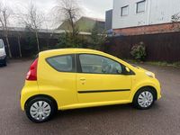 Used Peugeot 107 68 HP (50 kW) 2006 Yellow Hatchback
