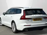 Second-hand Volvo V60 Momentum 161 CP (118 kW) 2022 Break