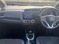 Used Honda Jazz SE 102 HP (75 kW) 2016 Blue Hatchback