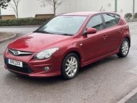 Used Hyundai i30 Comfort 2011 Red Hatchback