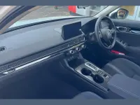 Begagnad Honda Civic Elegance 143 HK (105 kW) 2025 Vit Halvkombi